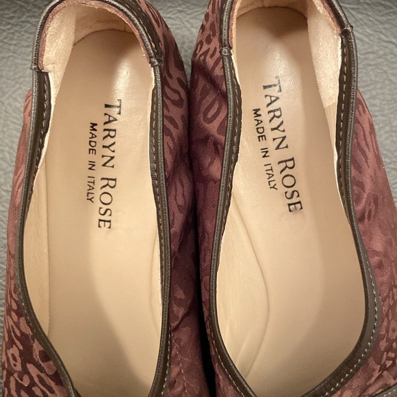 Taryn Rose Brown Leopard Flats Size 9 - Picture 3 of 5
